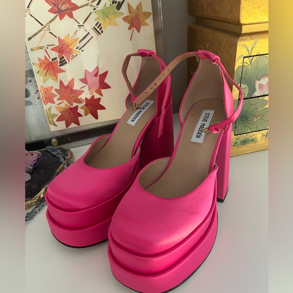 Steve Madden Vibrant Pink Platform Heels